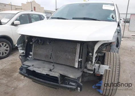 2024 Ford Expedition King Ranch Max z USA, uszkodzony, nr VIN 1FMJK1N89REB00709